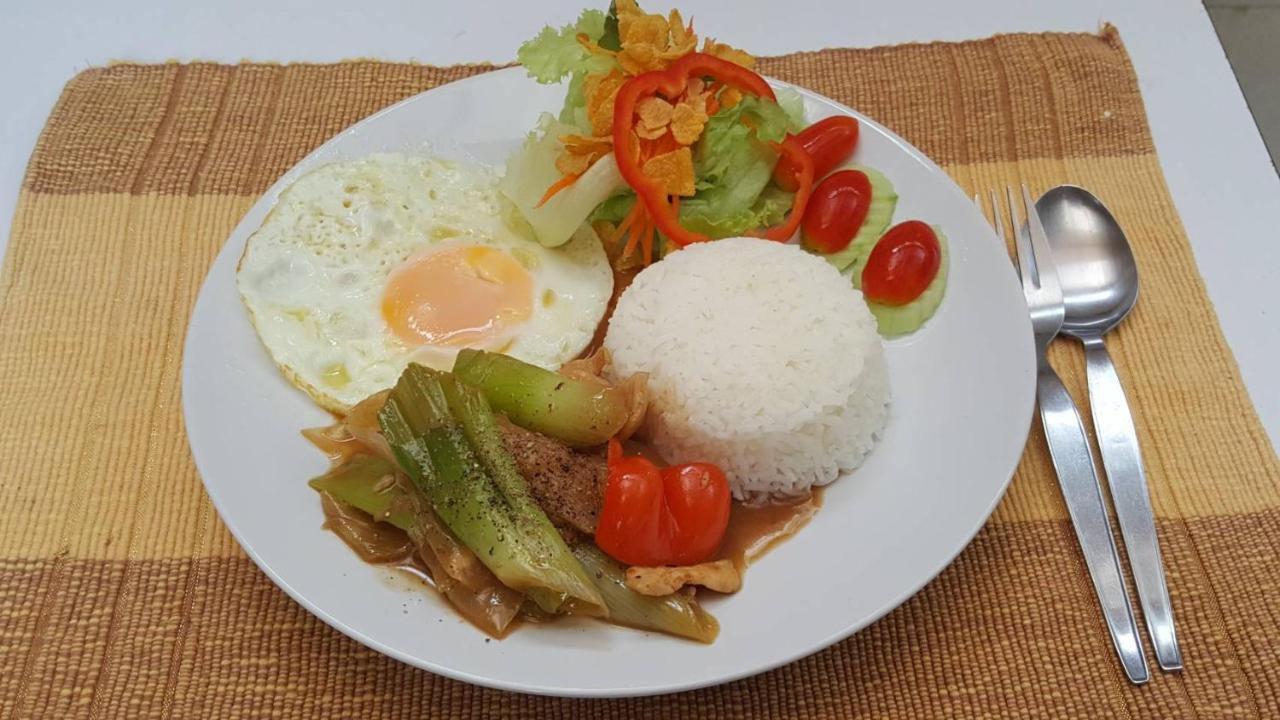 Gordnuea Boutique House Bed and Breakfast Chiang Mai Buitenkant foto
